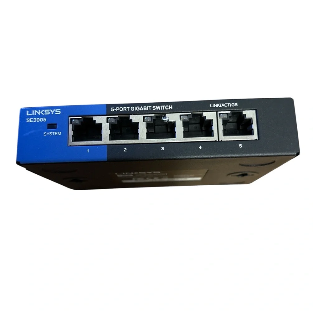 Linksys Black SE3005V2 5-Port Ethernet Switch - Compact Network Hub